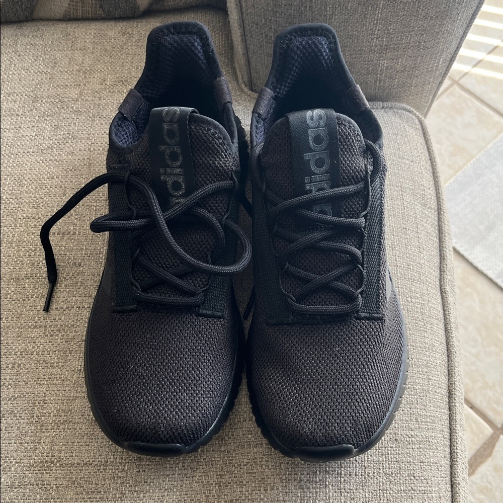 Adidas black 8.5